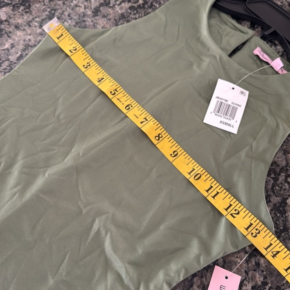 Crave Fame Women's green Mock Turtleneck Sleeveless Bodysuit Size XS - Picture 7 of 8